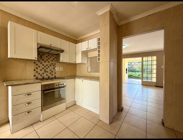 2 BEDROOM APARTMENT RENTED IN MONDEOR